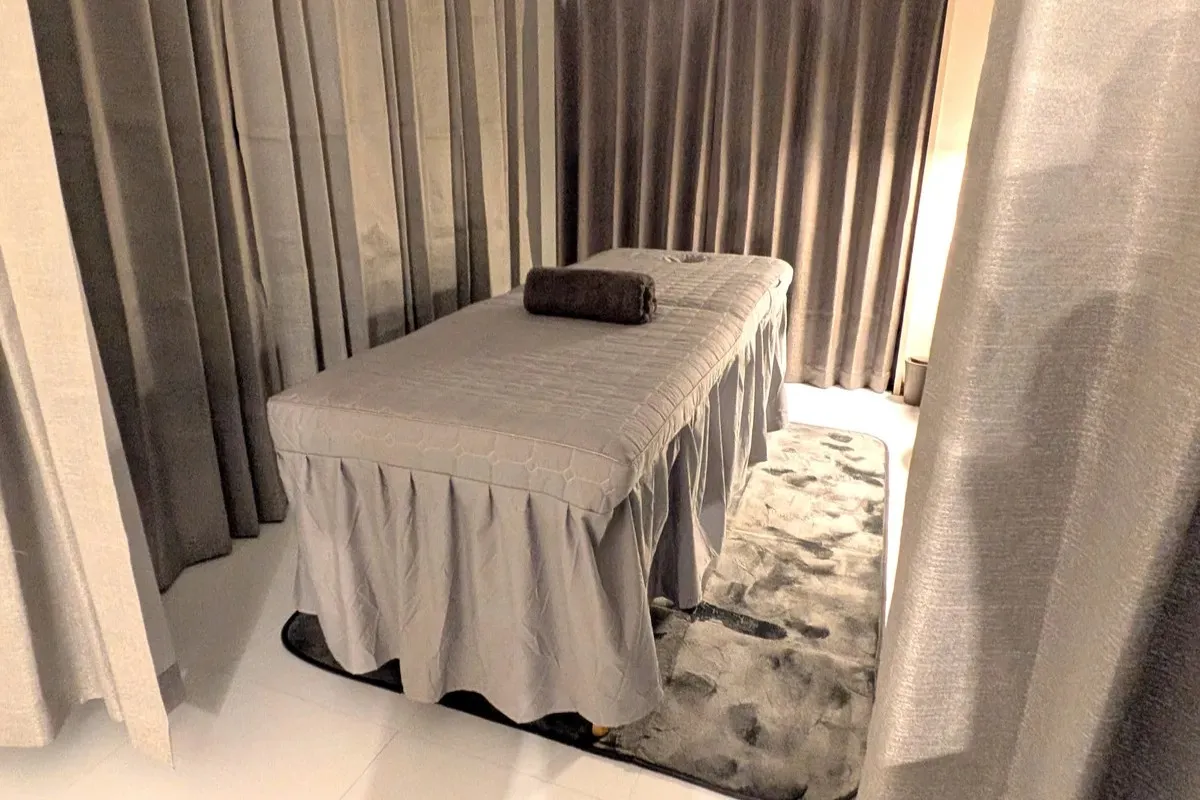 大阪 自律神経専門整体院 gene 施術室